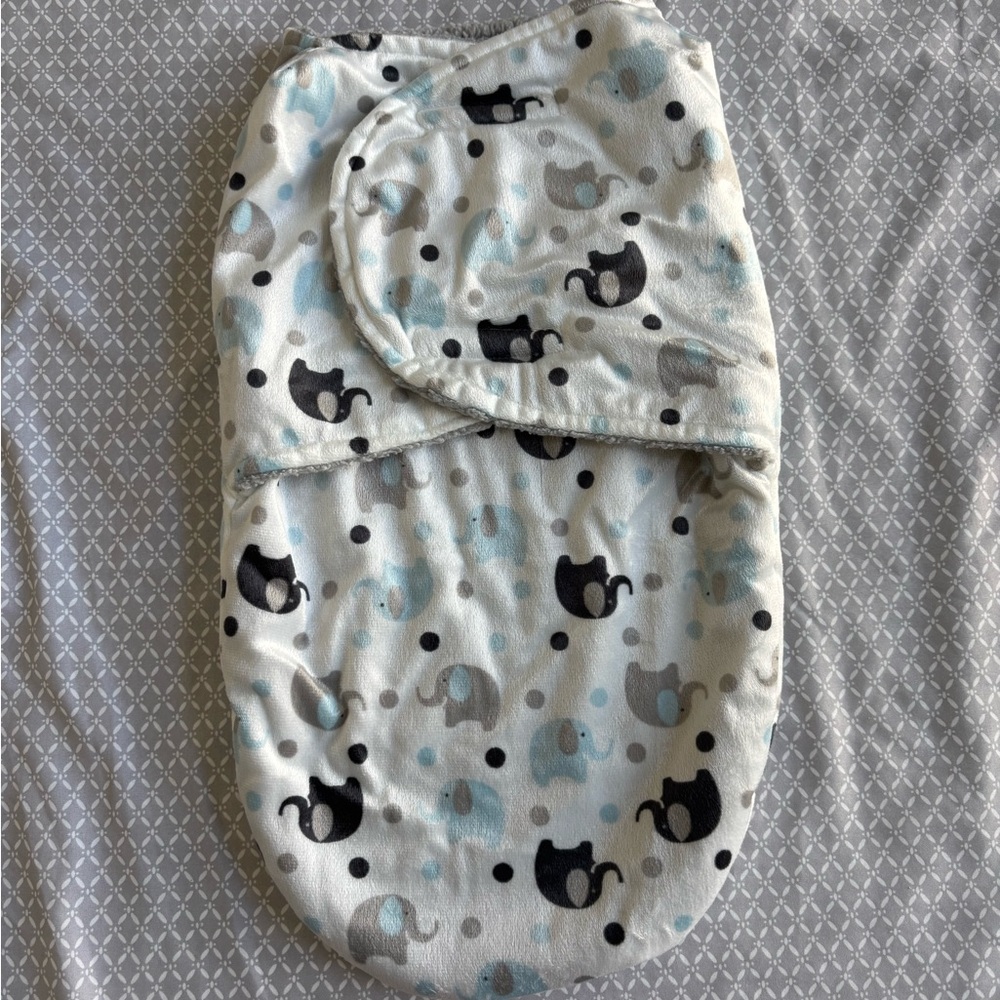 Buttons & Stitches Sherpa Elephant Dot Swaddle Sleeping Sack Bag Blanket 0-3M